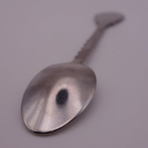 Union Japan Souvenir Spoon - Picture 6 of 15